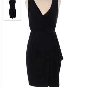 Daisy Fuentes V-neck Black Dress